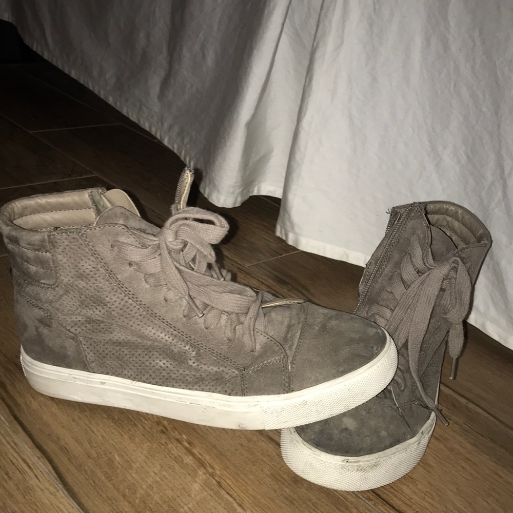 Steve Madden hightop sneakers